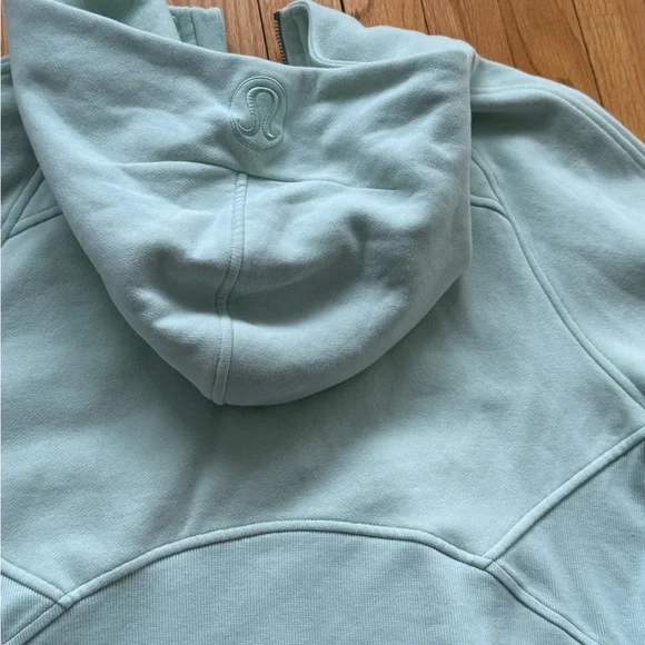 Mint Green Lululemon Scuba - Picture 5 of 6